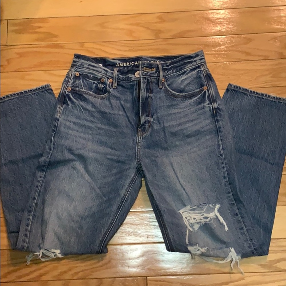 american eagle 90’s boyfriend jeans